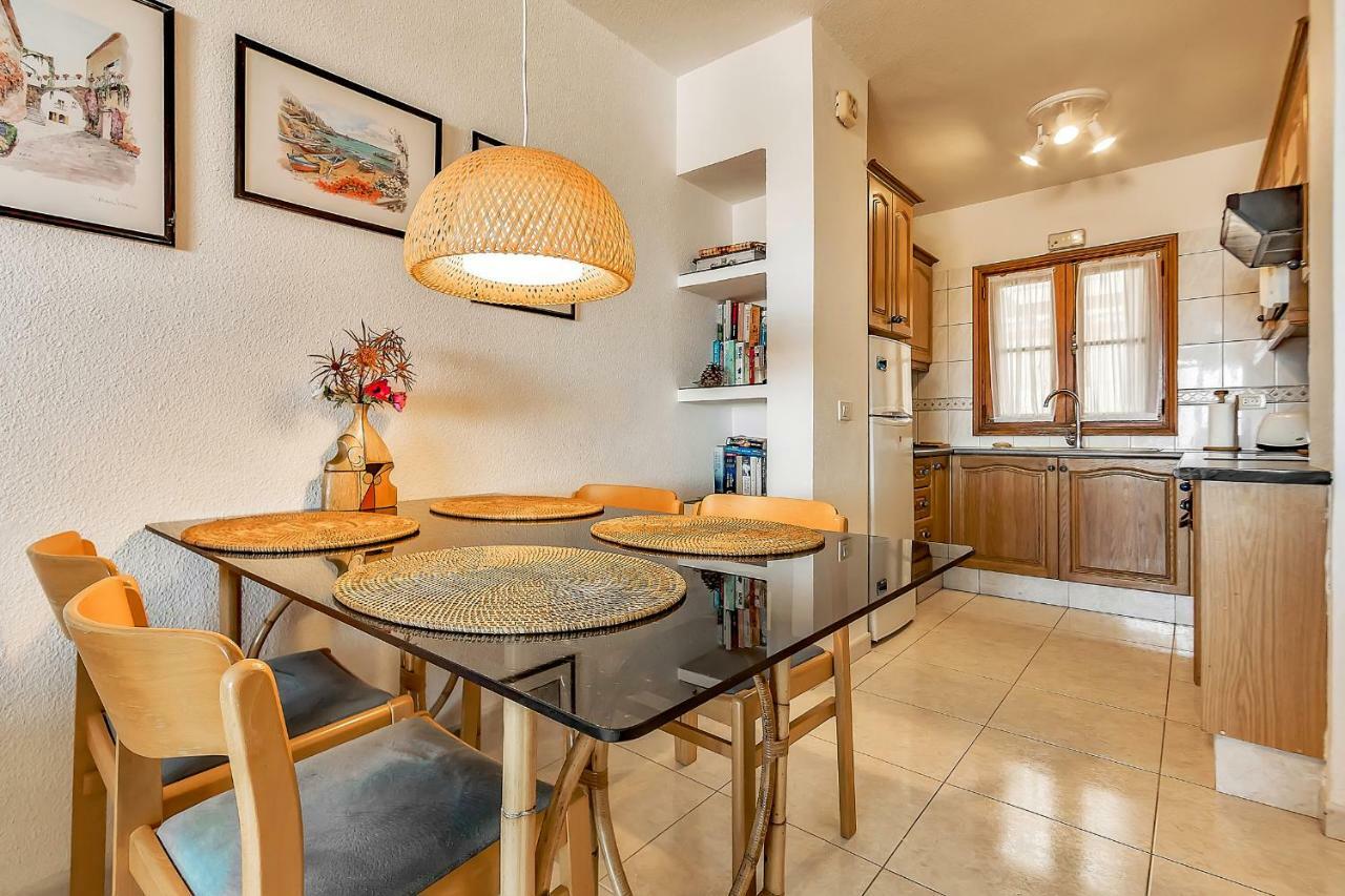 First Line Beach Front 2 Bedroom Apartment Los Gigantes Santiago del Teide Exterior foto